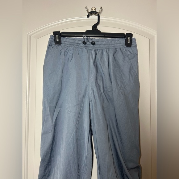 Free People Movement blue nylon cargo pants size medium NWOT - Picture 4 of 11